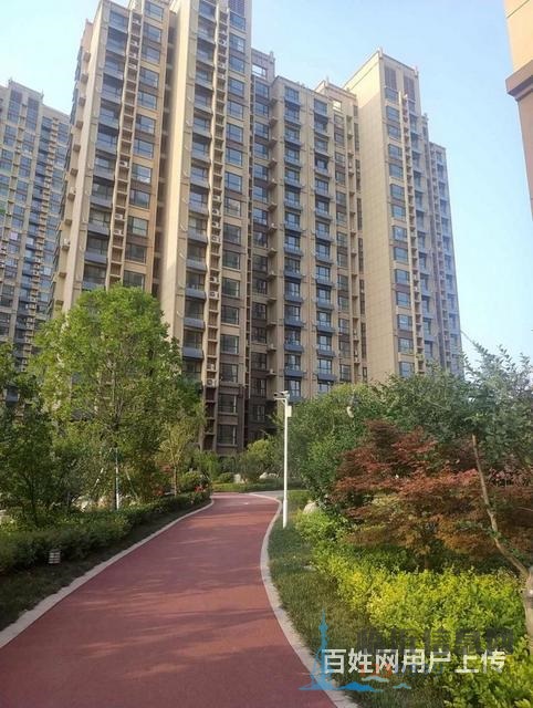 海潤尚東國際 毛坯房， 看房方便 有鑰匙三居室