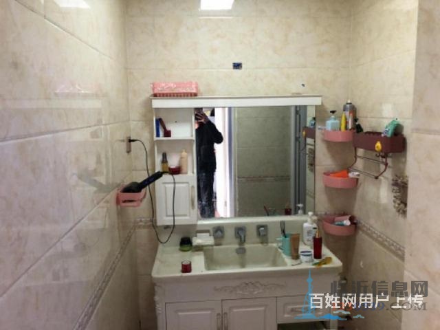 精裝修證過二，清泉小區(qū)3室2廳1衛(wèi).到初中的上學(xué)的剛需房