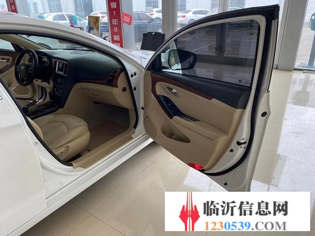 海馬M8 2015款 1.8T 手自一體 豪華型