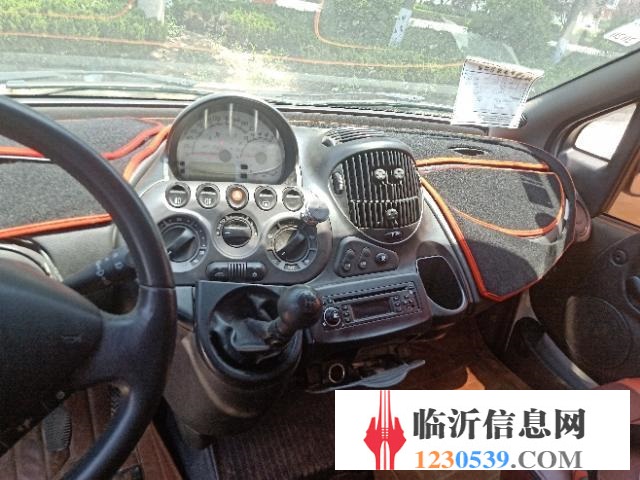 眾泰 眾泰M300 2010款 1.6 手動 汽油 6座豪華