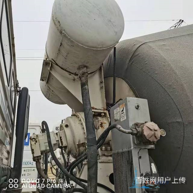 促銷(xiāo)國(guó)三大12方 德龍二手?jǐn)嚢柢?chē) 后八輪340馬力