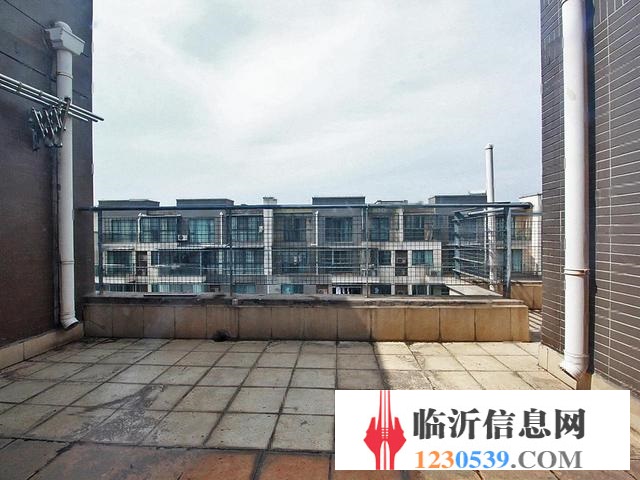 市值學(xué) 區(qū)名校緊鄰 五室?guī)к噹?翠湖嘉園 市政供暖 省過戶費(fèi)