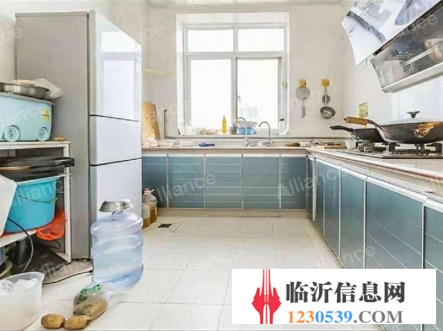 鳳凰城超大平層豪華裝修電梯房源位置不錯(cuò)