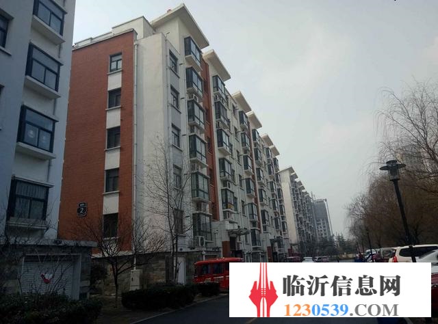 鳳凰城超大平層豪華裝修電梯房源位置不錯(cuò)