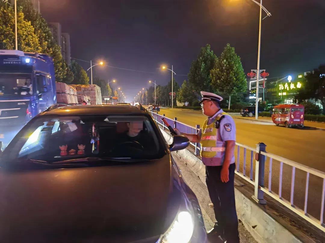 商鋪門前停了個車，怎么就成酒駕了？