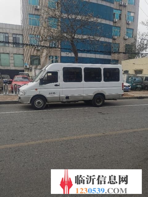 轉(zhuǎn)讓17坐依維柯寶迪