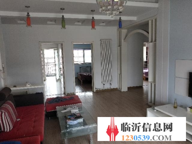 開發(fā)區(qū)一小一中學區(qū)房，三室兩廳一衛(wèi)