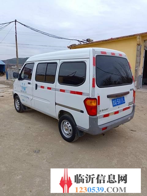 4座五菱之光，貨運面包車，極品車況，8千5包過戶