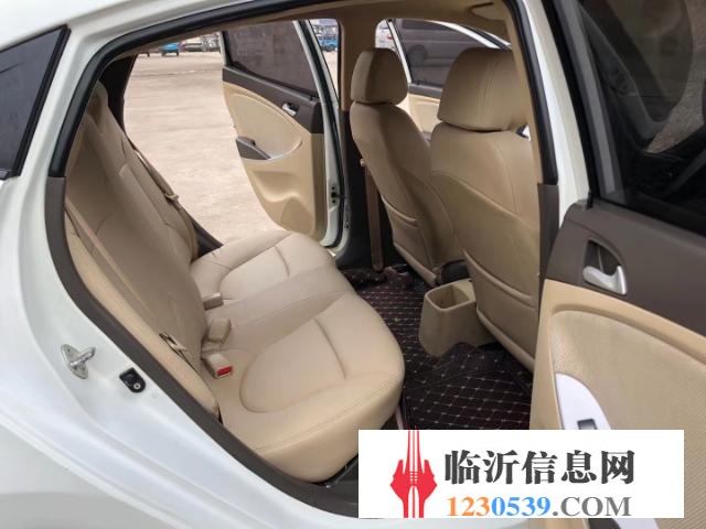 13年現(xiàn)代瑞納，發(fā)變完美，