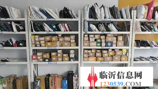 臨沂第二十四中學(xué)對過 眼鏡店加驛站轉(zhuǎn)讓