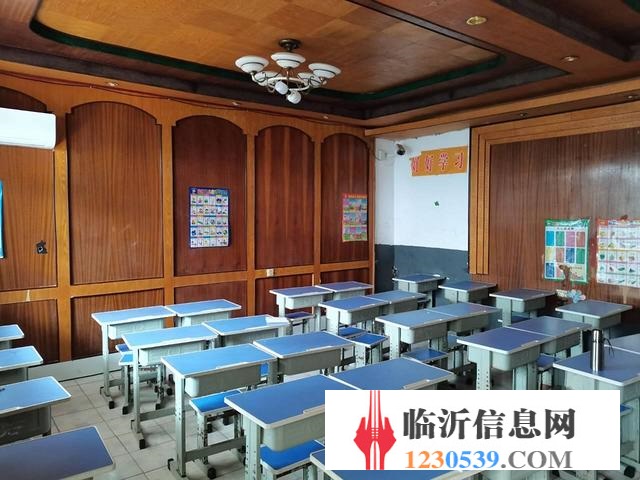 十二小學對過盈利中托管有事急轉