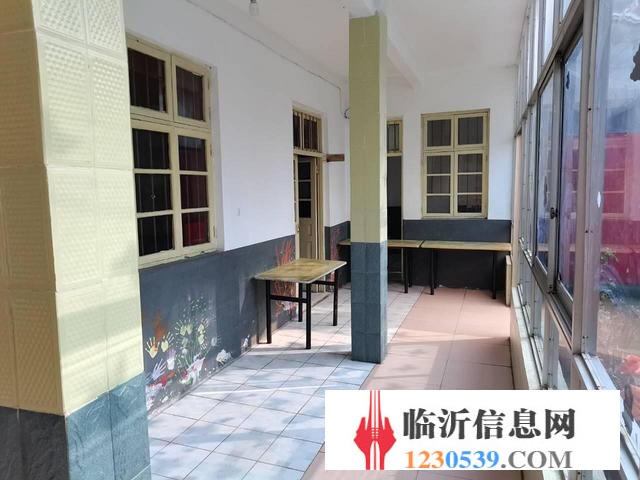十二小學對過盈利中托管有事急轉
