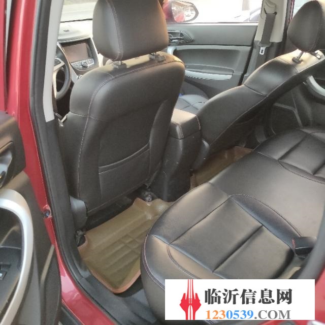 長(zhǎng)安 長(zhǎng)安CS35 2015款 1.6 手自一體 尊貴型