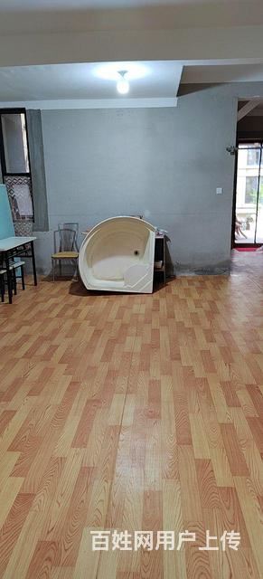 疊加別墅，190平方，178萬，樓下有自己的小菜園，