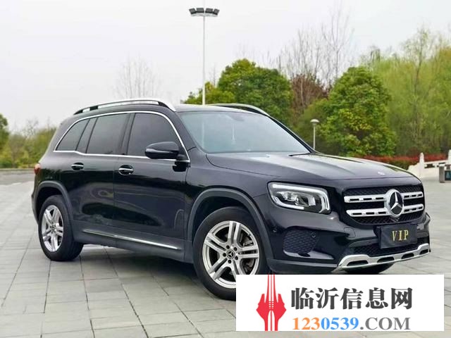 2023年奔馳GLB220