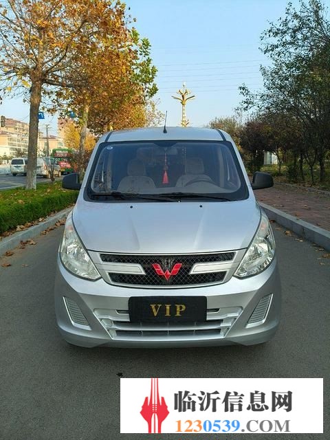 18年極品一手五菱榮光V，五座五座五座，全車原版，