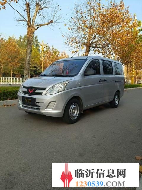 18年極品一手五菱榮光V，五座五座五座，全車原版，