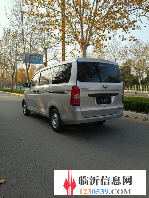 18年極品一手五菱榮光V，五座五座五座，全車原版，